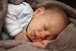Neonatal Jaundice: Causes, Symptoms & Treatment