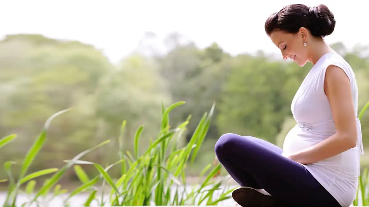 How does practicing Garbha Sanskar during 9 months of pregnancy help women deliver a healthy baby?  