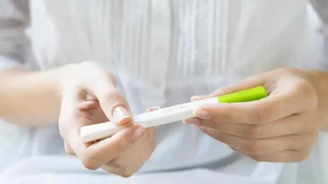इस उम्र में मां बनना हो सकता है खतरनाक, जानें क्या है सही वक्त?