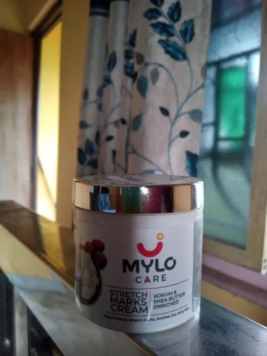 Stretch Marks Cream for Women - Clinically Proven | Removes Stretch Marks | Made Safe Certified | Safe During Pregnancy & Breastfeeding (100gm)