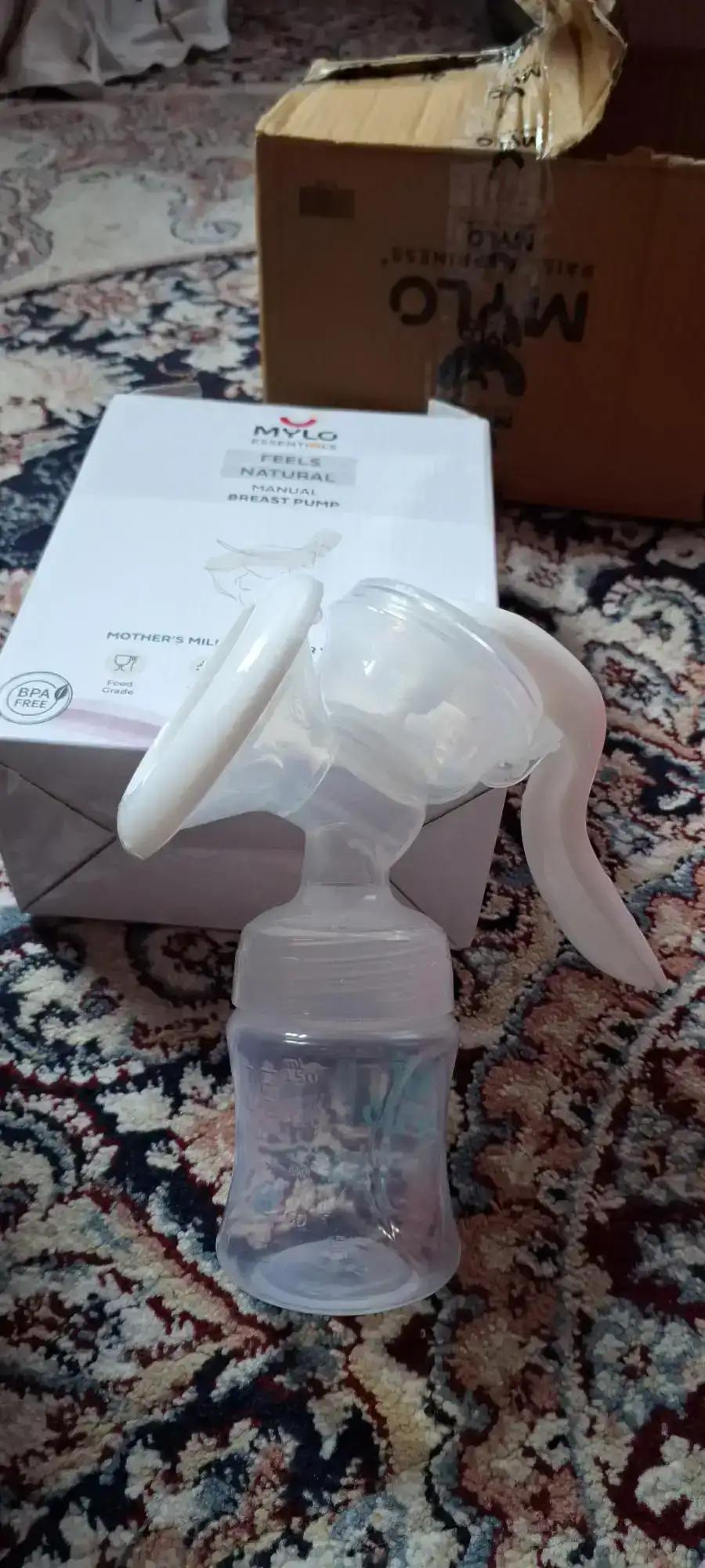 Manual Breast Pump For Feeding Mothers | Anti Colic & BPA Free | Compact & Lightweight | Easy to hold | Easy to Clean | With Bottle (150 ml)