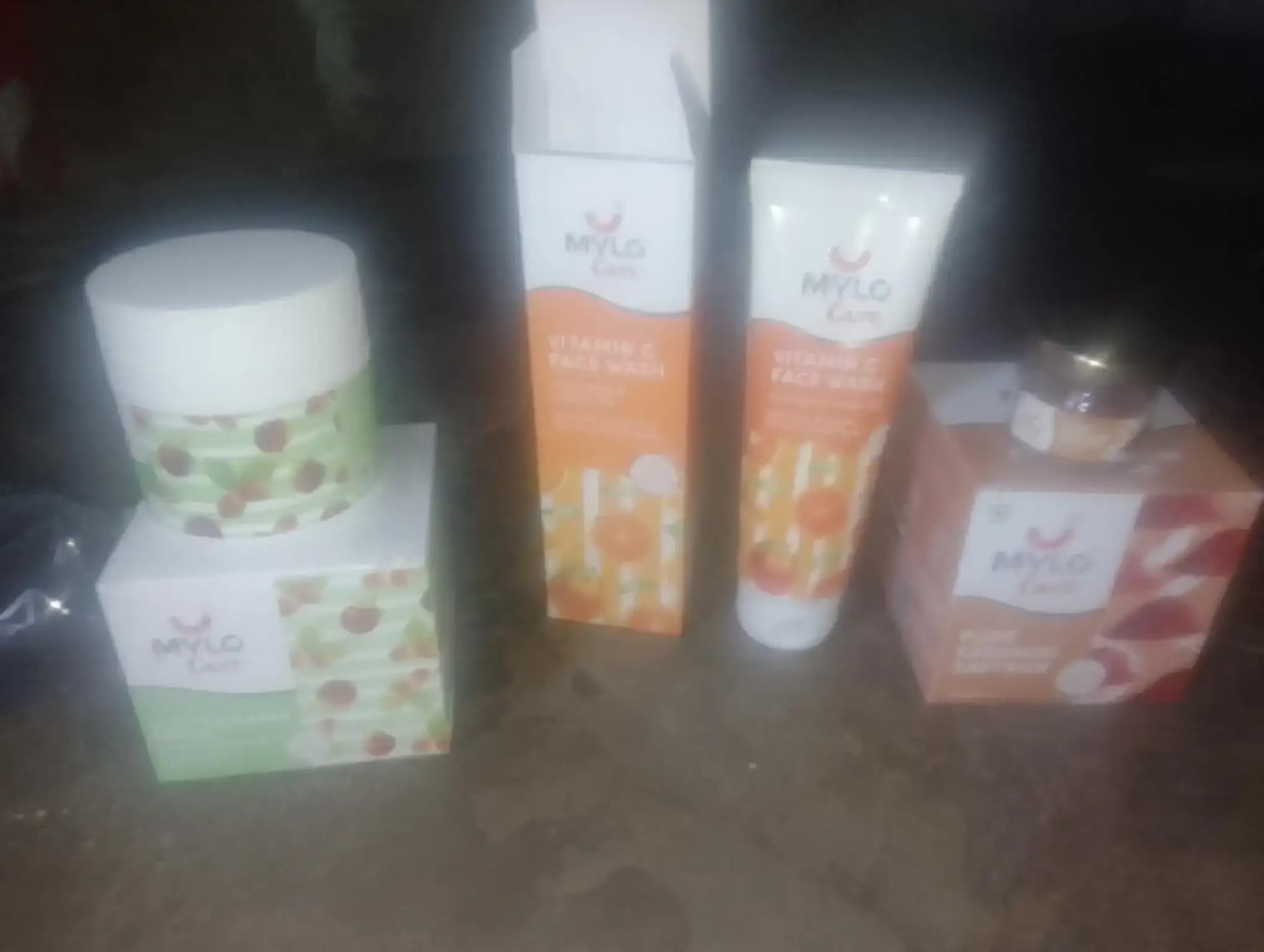 Vitamin C Face Wash (100 ml) Refreshing & Brightening 