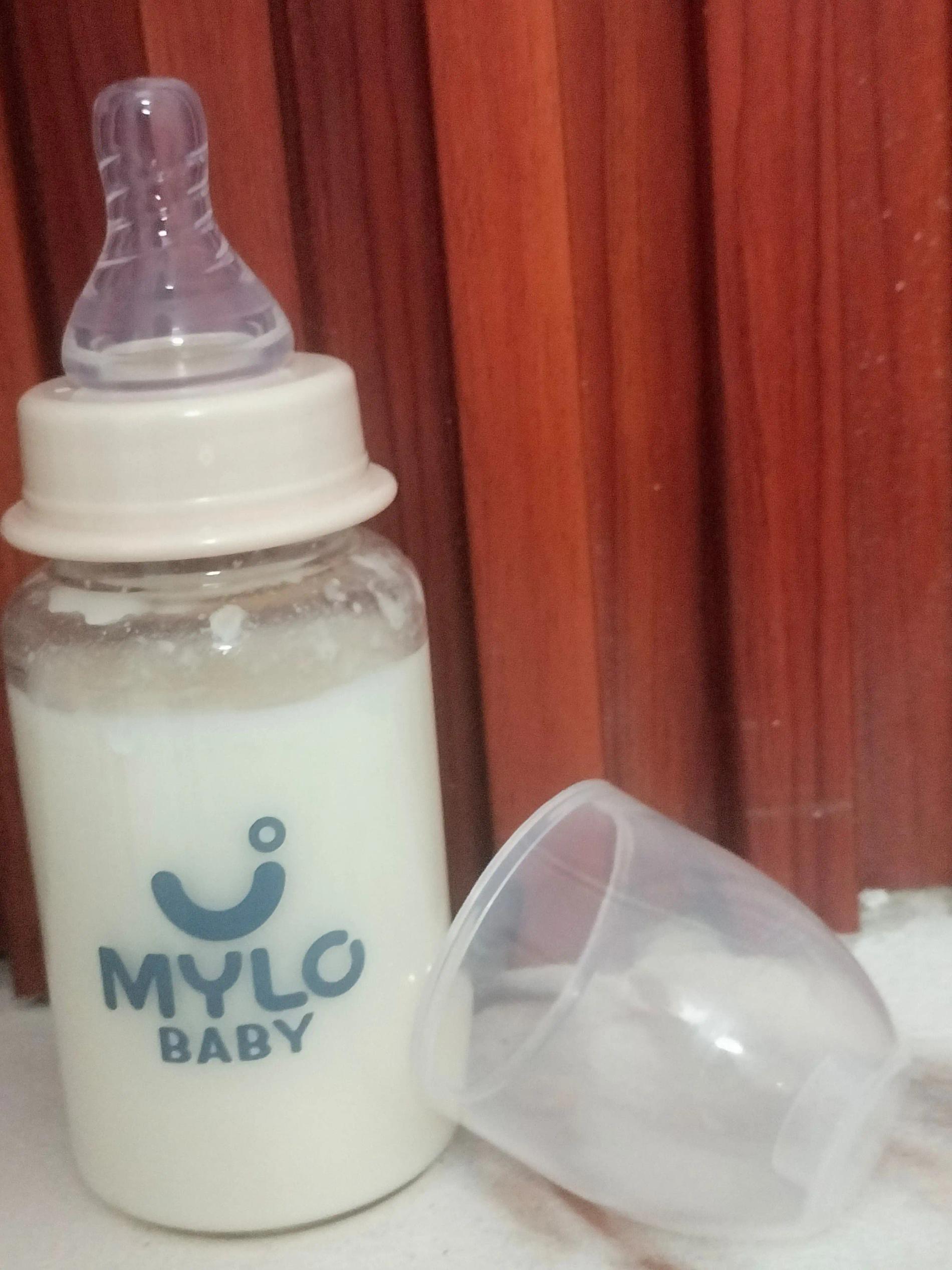 Glass Feeding Bottle | BPA Free | Anti-Colic | 100% Food Grade | Stain & Odor Free - 250 ml