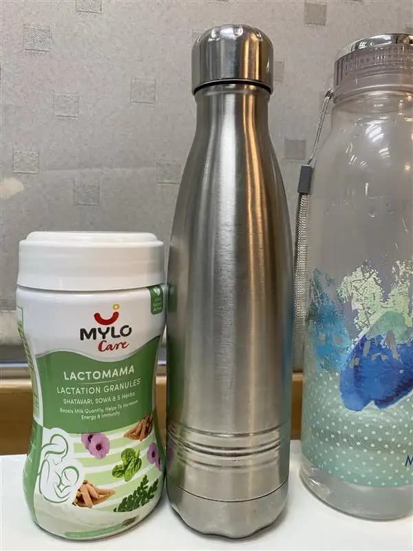 Mylo LactoMama ™ | With Shatavari, Sowa & 5 herbs | Natural Supplement for Boosting Breast Milk Supply | 100% Natural Ingredients | 300g | Pack of 1 each | Elaichi + Chocolate + Kesar