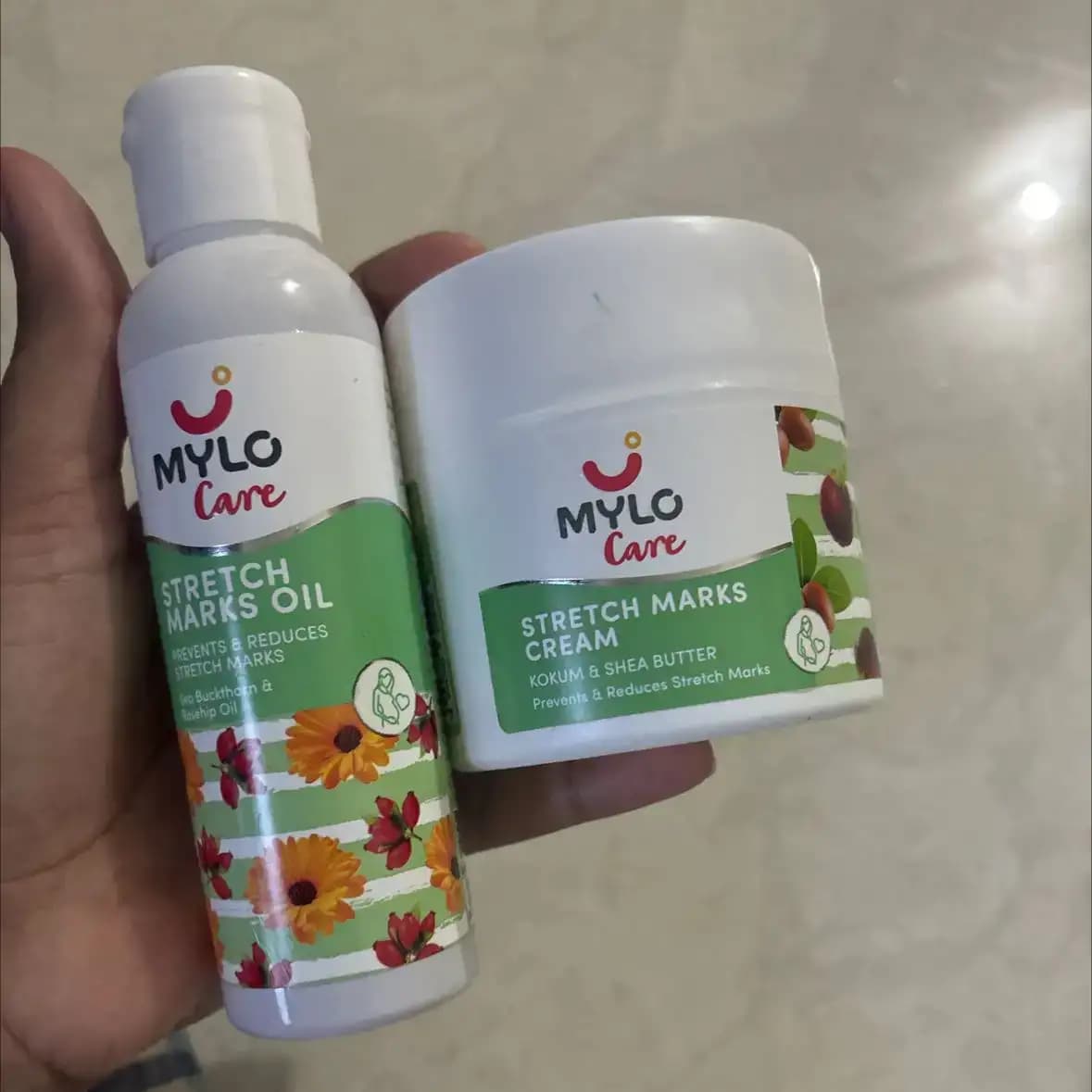 Stretch Marks Kit (1 Stretch Mark Oil - 100 ml, 2 Stretch Marks Cream - 100ml each)