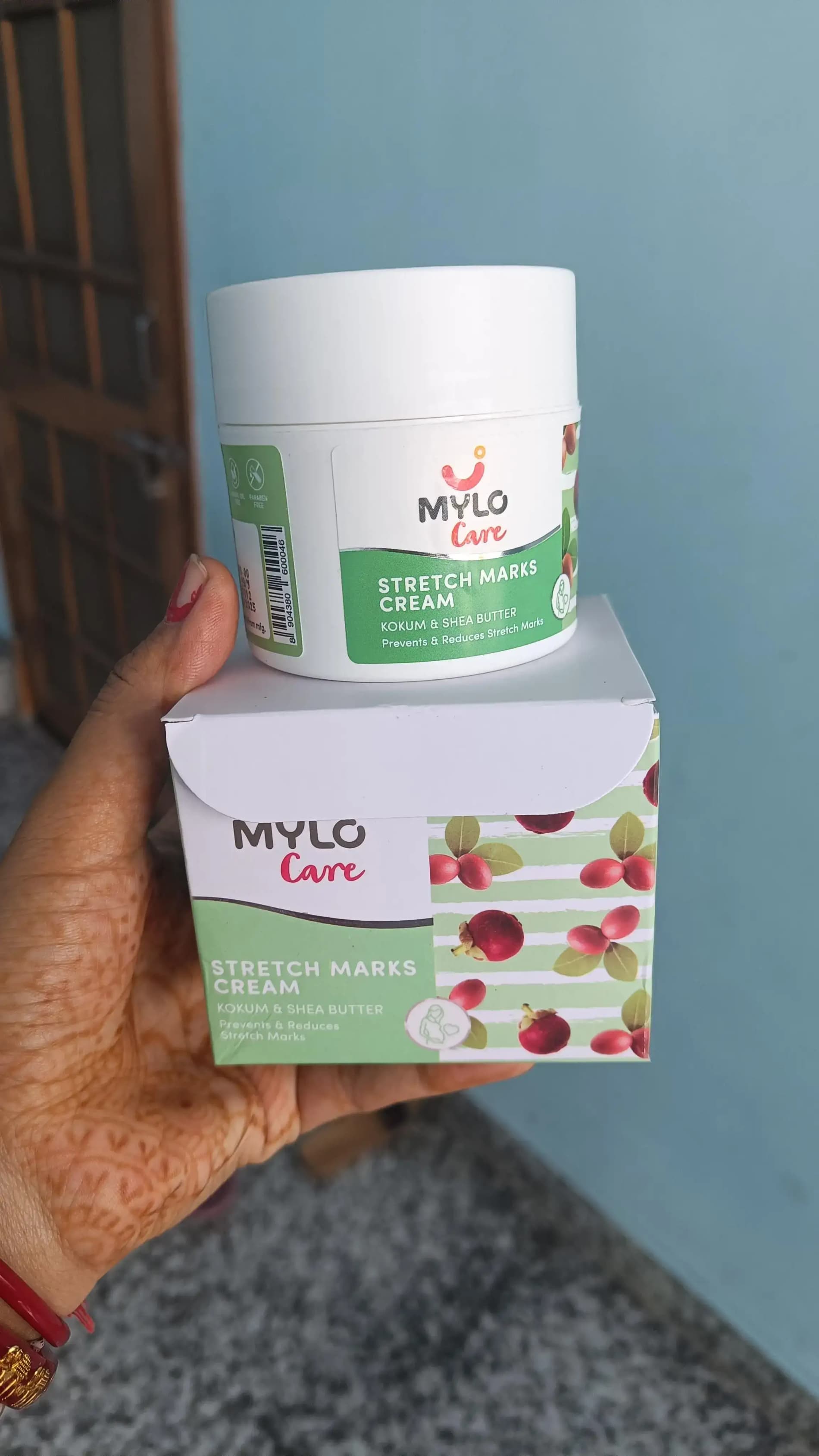 Stretch Marks Cream for Women - Clinically Proven | Removes Stretch Marks | Made Safe Certified | Safe During Pregnancy & Breastfeeding (100gm)