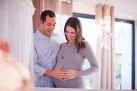 बर्थ पार्टनर बैग चेकलिस्ट- कभी न भूलें ये 7 ज़रूरी सामान  