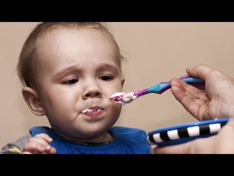 How Much Should an Infant Eat Daily? | Baby Development