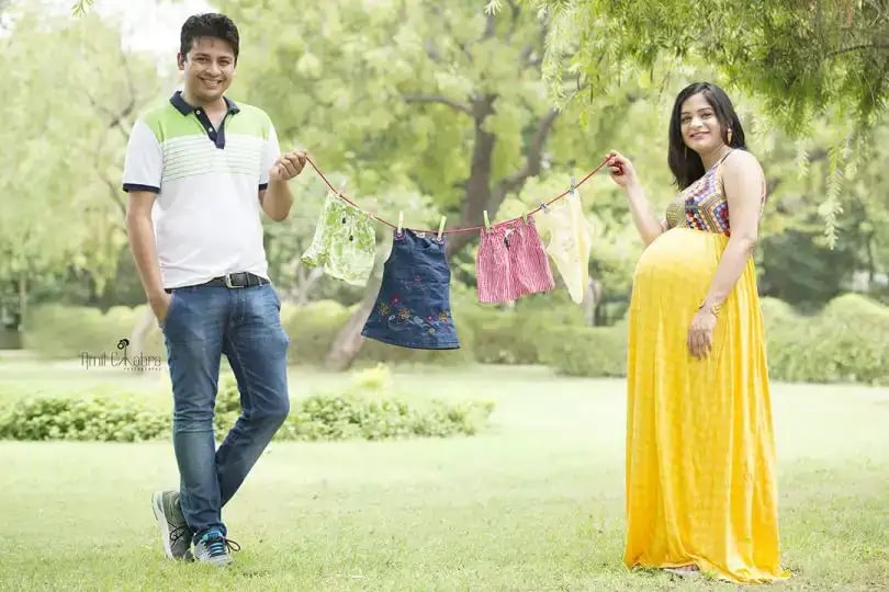 Images related to రెండవ గర్భధారణ ఫోటోషూట్ కోసం మంచి ఐడియాలు (Endearing Ideas for Second Pregnancy Photoshoot in Telugu)