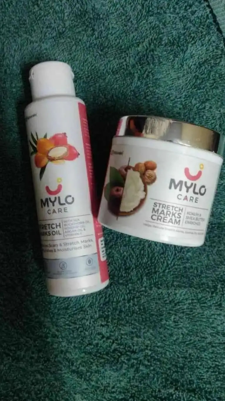 Stretch Marks Kit - Removes Scars | Made with Natural Ingredients | Tightens Skin - (1 Stretch Mark Oil - 100 ml, 2 Stretch Marks Cream - 100ml each)