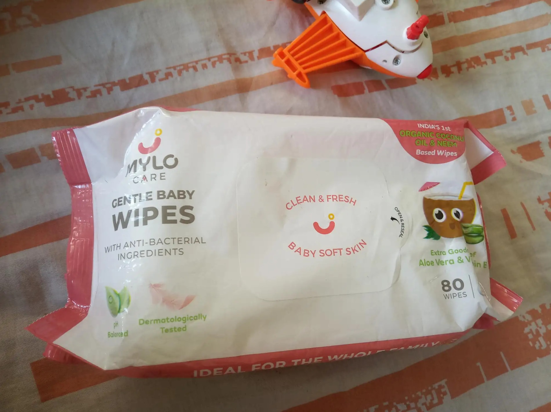 Gentle Baby Wipes With Lid - Organic Coconut Oil, Neem, Aloe Vera and Vitamin E | 98% Pure Water | Dermatologically Tested (Pack of 6) - 72 Wipes Per Pack