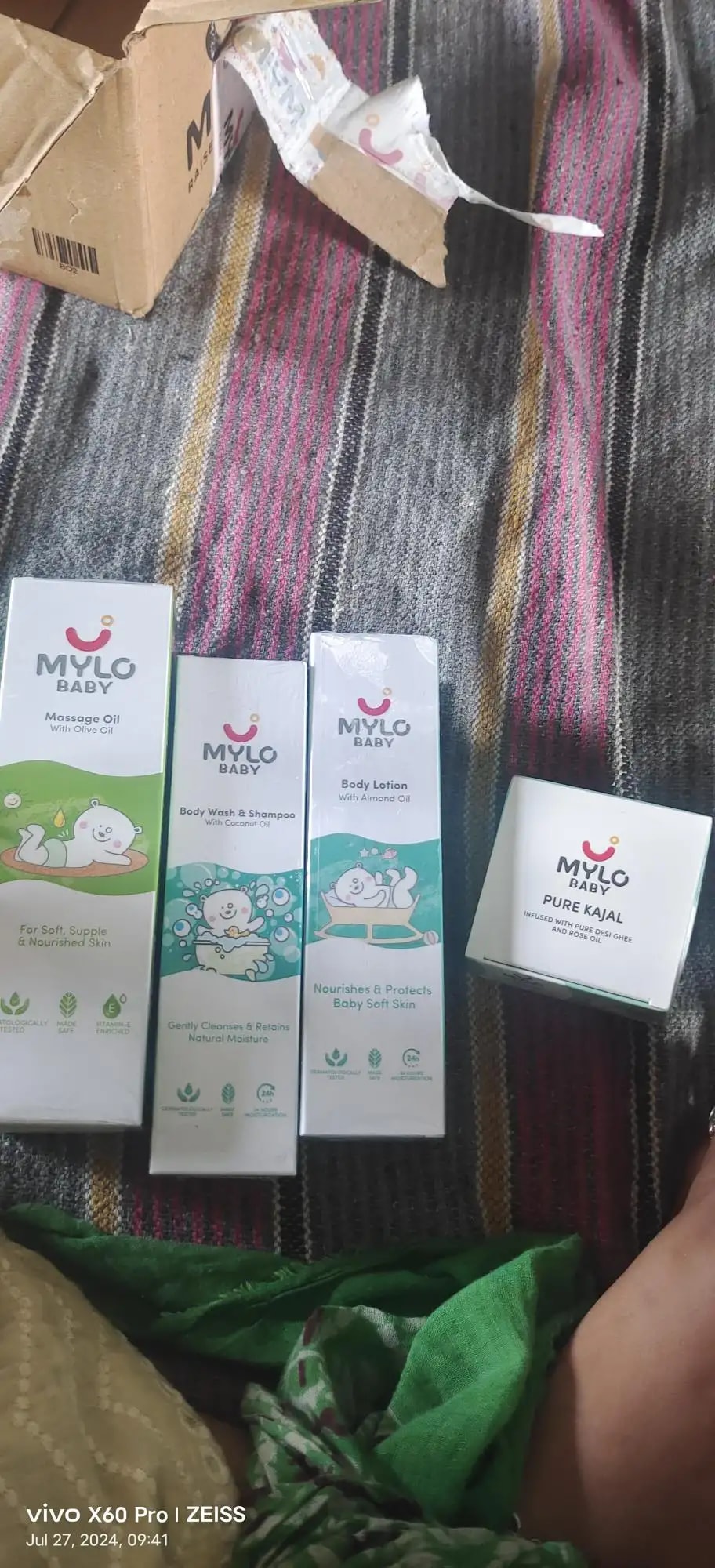 Mylo Herb Enriched Baby Massage Oil - 100 ml | For Winters Dermatologically Tested | Made Safe Certified | Nourishes Skin | Strengthens Immunity | Ayurvedic Preparation