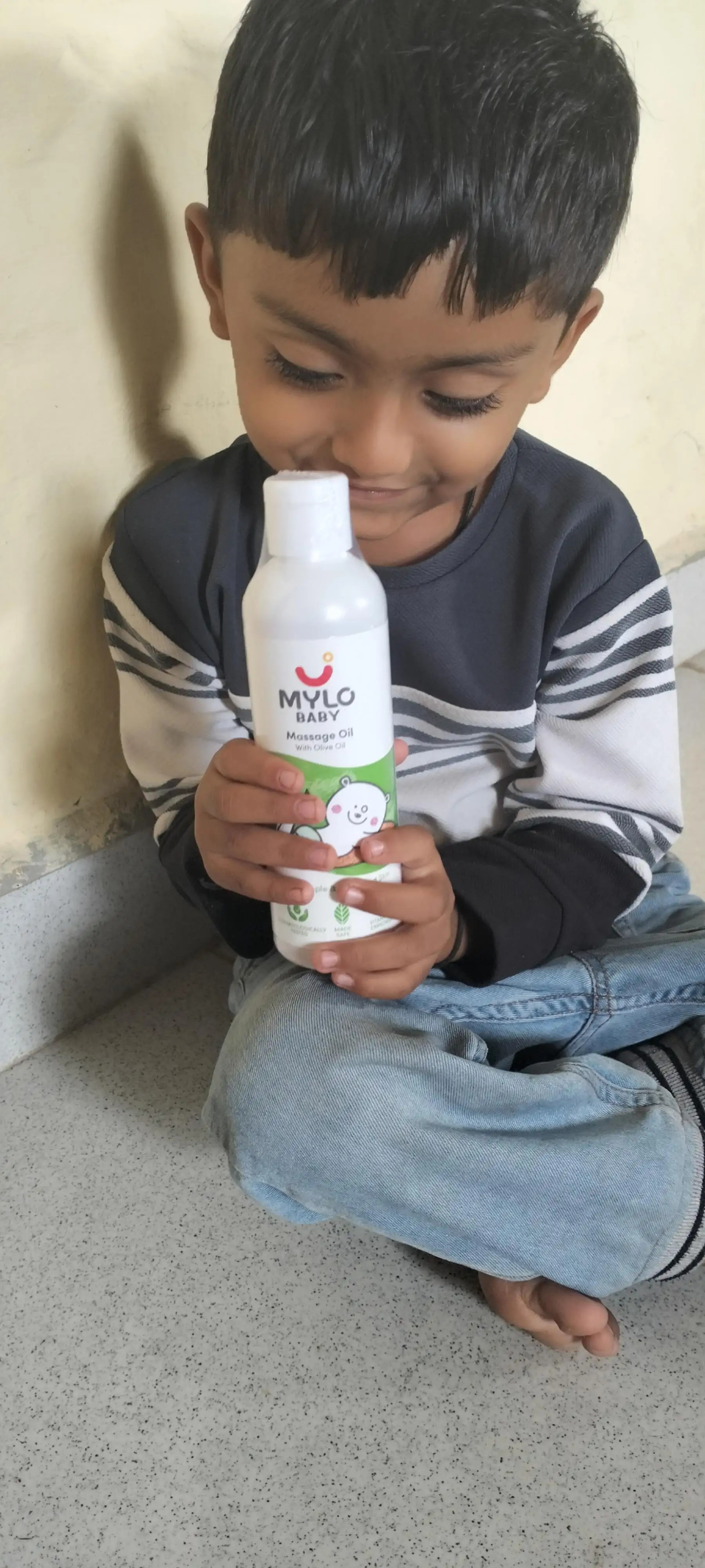 Mylo Herb Enriched Baby Massage Oil - 100 ml | For Winters Dermatologically Tested | Made Safe Certified | Nourishes Skin | Strengthens Immunity | Ayurvedic Preparation