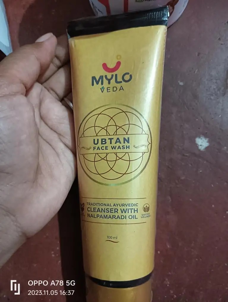 Ubtan Face Wash with Saffron, Nalpamaradi Oil & Turmeric | Brightens Skin | Removes Dead Skin Cells | Fights Acne | Lightens Skin (100 gm)