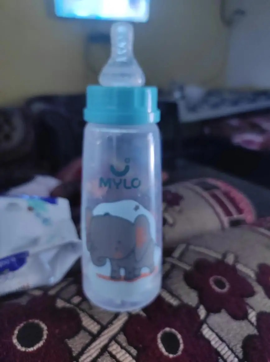 2-in-1 Baby Feeding Bottle | BPA Free with Anti-Colic Nipple & Spoon | Easy Flow Neck Design - Lion & Giraffe 125ml & 250ml