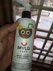 Baby Shampoo and Body Wash | Gentle Cleansing Head-to-Toe | Tear Free Formulation | Retains Natural Moisture | Dermatologically Tested | Made Safe Certified- 200 ml - Pack of 2
