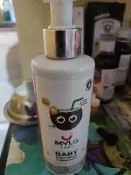 Baby Shampoo and Body Wash | Gentle Cleansing Head-to-Toe | Tear Free Formulation | Retains Natural Moisture | Dermatologically Tested | Made Safe Certified- 200 ml - Pack of 2