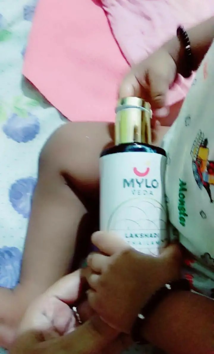 Mylo Herb Enriched Baby Massage Oil - 200 ml | Pack of 2 | Dermatologically Tested | Made Safe Certified | Nourishes Skin | Strengthens Immunity | Ayurvedic Preparation