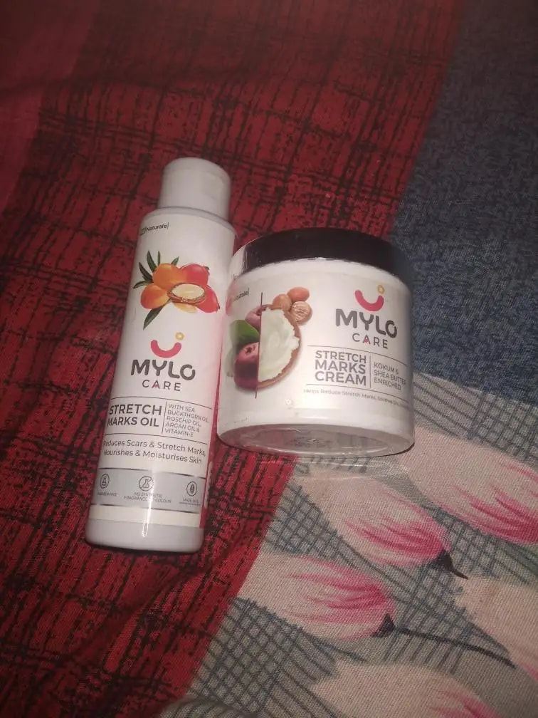 Stretch Marks Kit - Removes Scars | Made with Natural Ingredients | Tightens Skin - (1 Stretch Mark Oil - 100 ml, 2 Stretch Marks Cream - 100ml each)