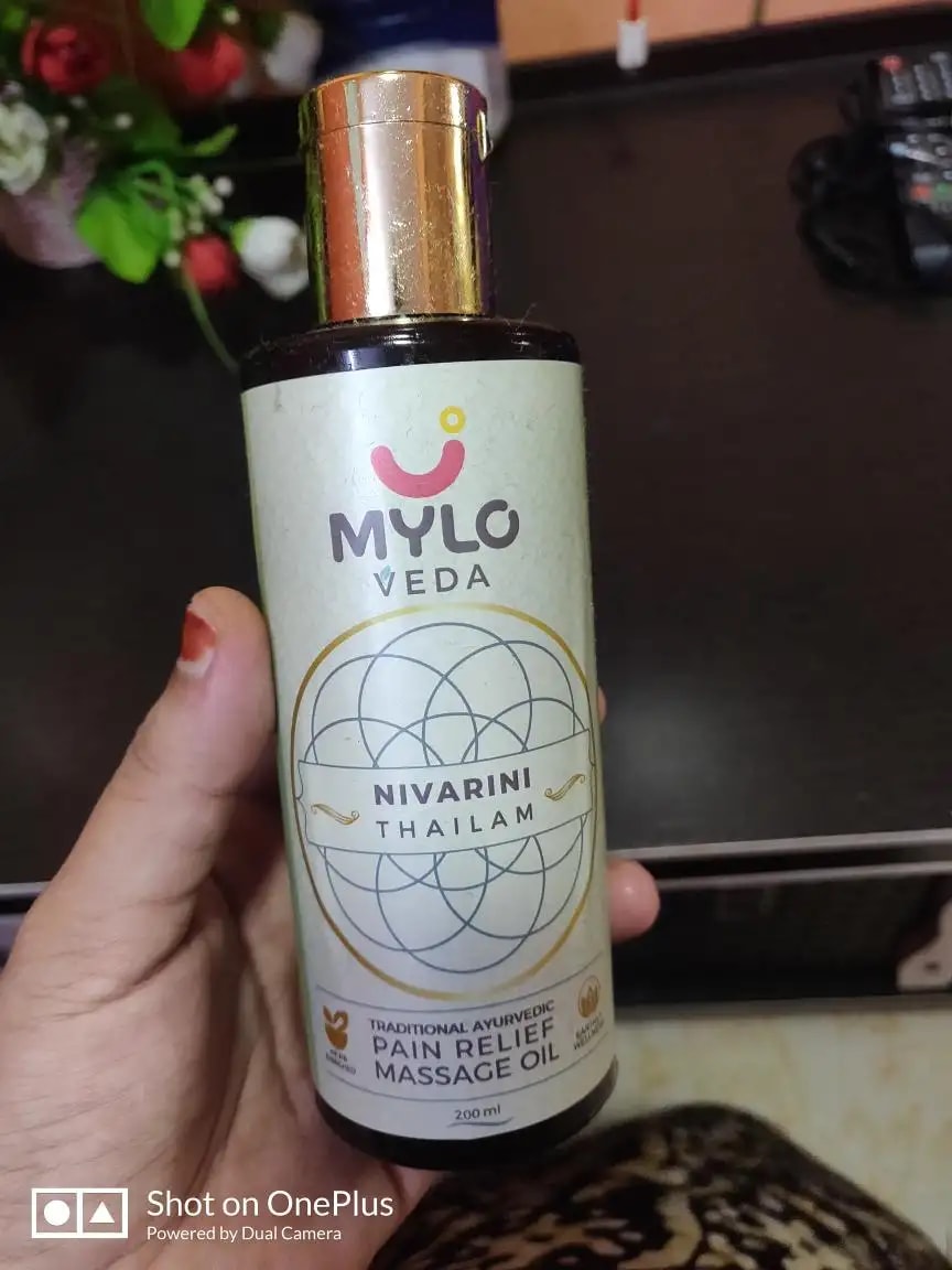 Ayurvedic Pain Relief Massage Oil - Nivarini Thailam (200 ml)