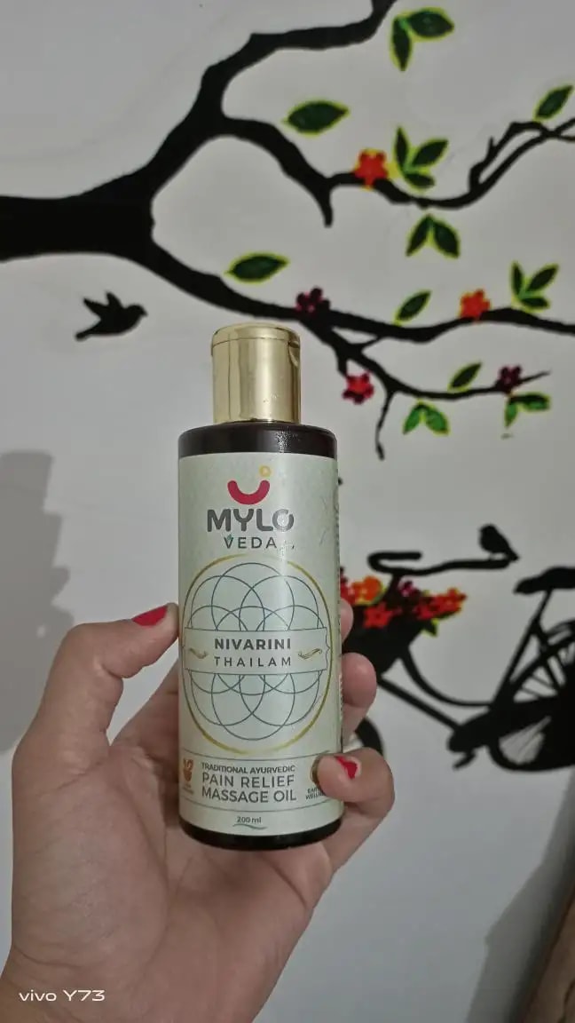 Ayurvedic Pain Relief Massage Oil - Nivarini Thailam (200 ml)