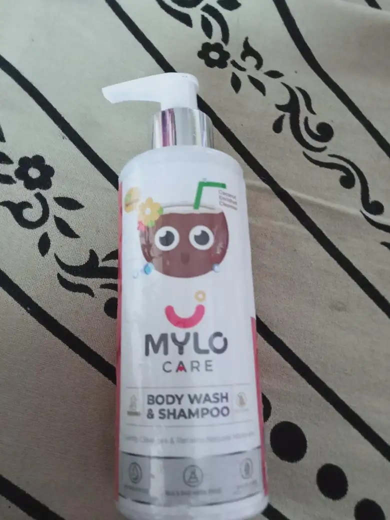 Baby Shampoo and Body Wash | Gentle Cleansing Head-to-Toe | Tear Free Formulation | Retains Natural Moisture | Dermatologically Tested | Made Safe Certified- 200 ml - Pack of 2
