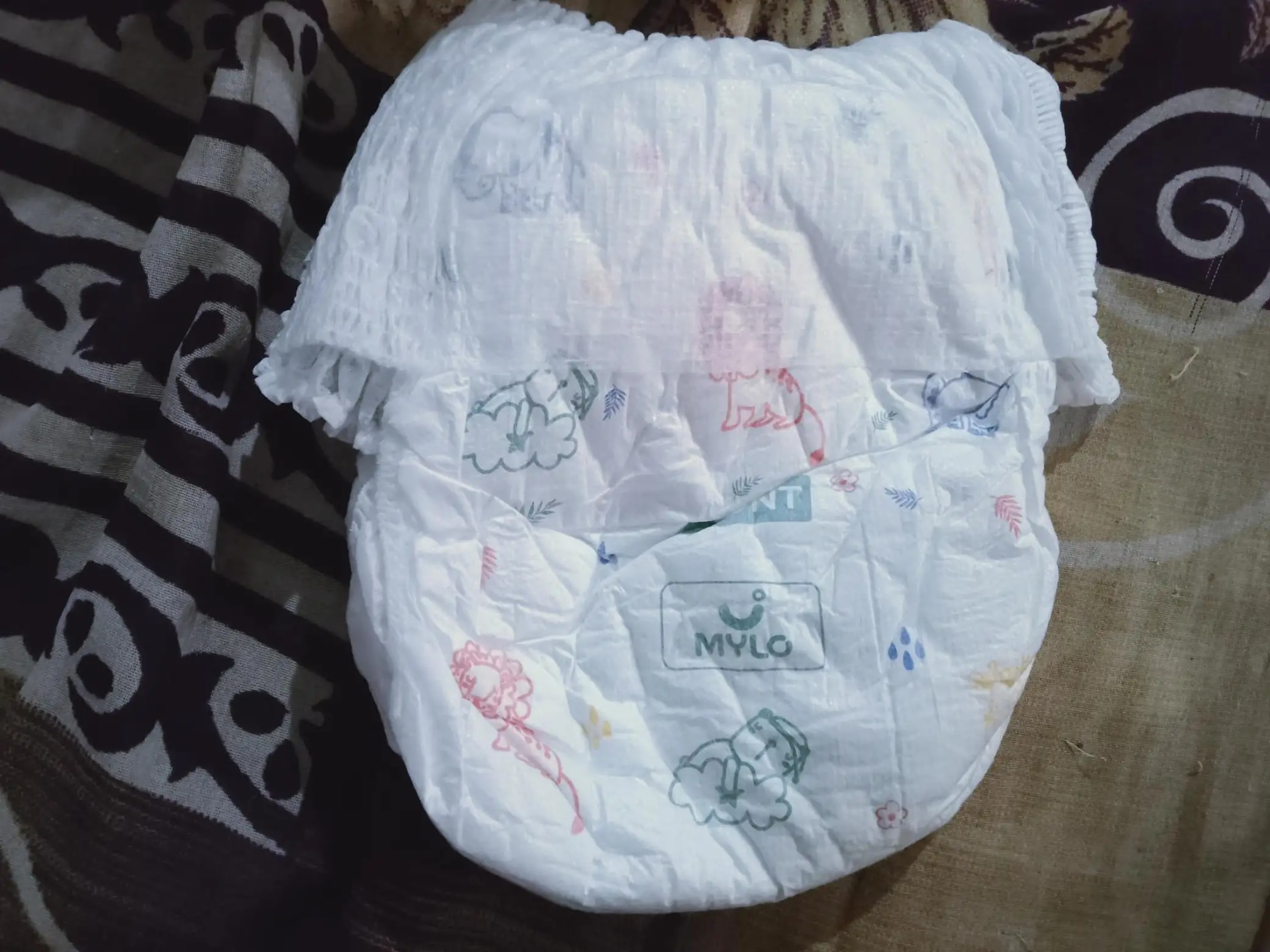 Mylo Baby New Born Diaper Pants | Up to 5Kgs | with Wetness Indicator | 92 Count