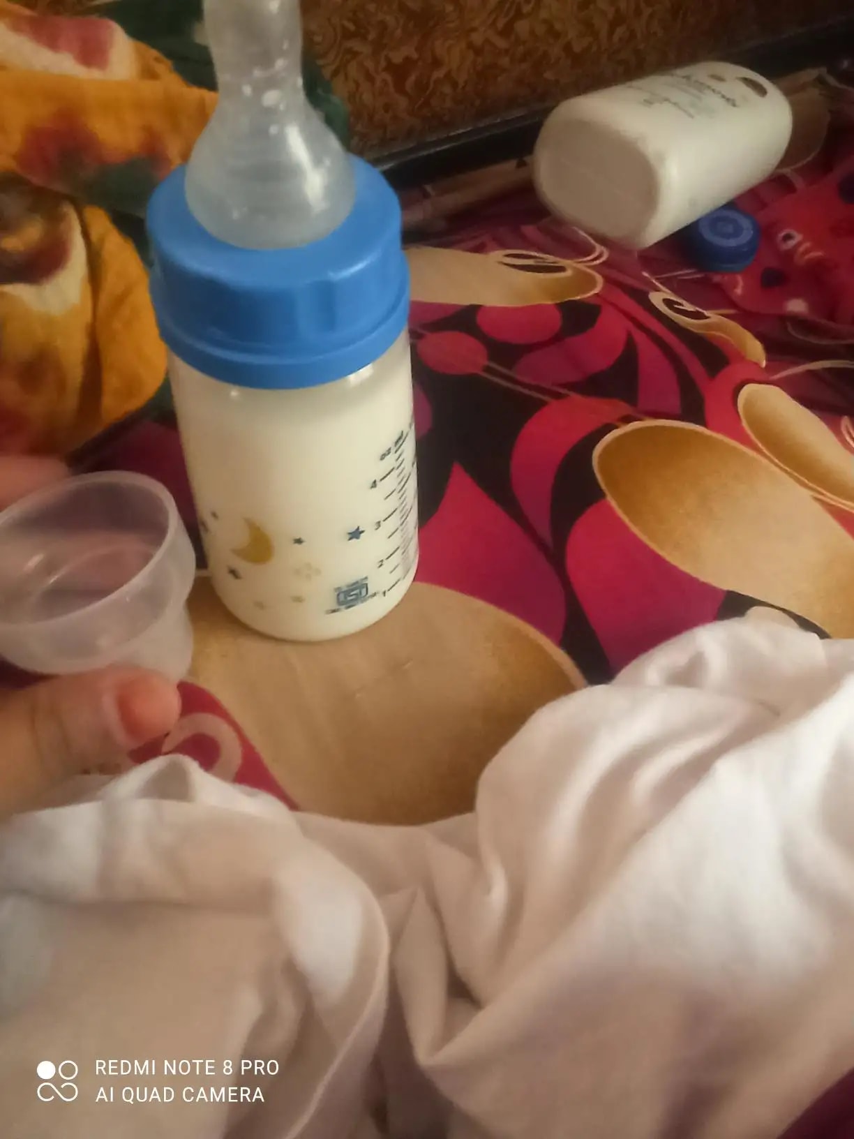2-in-1 Baby Feeding Bottle | BPA Free with Anti-Colic Nipple & Spoon | Easy Flow Neck Design - Lion & Giraffe 125ml & 250ml