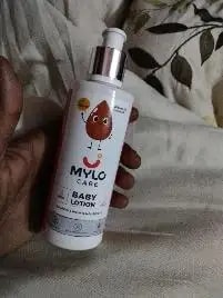 Baby Lotion for Kids | Made Safe Certified | Dermatologically Tested | Long Lasting 24 Hours Moisturisation | Soothes Dryness - 200 ml