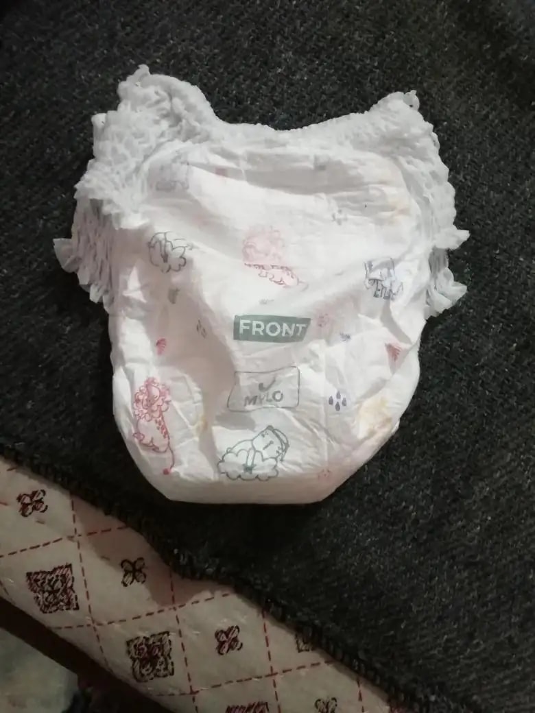 Mylo Baby New Born Diaper Pants | Up to 5Kgs | with Wetness Indicator | 92 Count