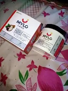 Stretch Marks Cream for Women - Clinically Proven | Removes Stretch Marks | Made Safe Certified | Safe During Pregnancy & Breastfeeding (100gm)