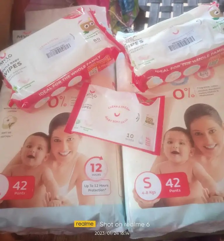 Mylo Baby New Born Diaper Pants | Up to 5Kgs | with Wetness Indicator | 92 Count