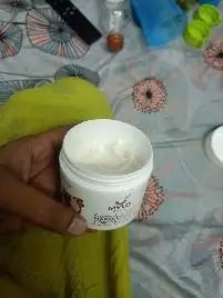 Stretch Marks Cream for Women - Clinically Proven | Removes Stretch Marks | Made Safe Certified | Safe During Pregnancy & Breastfeeding (100gm)