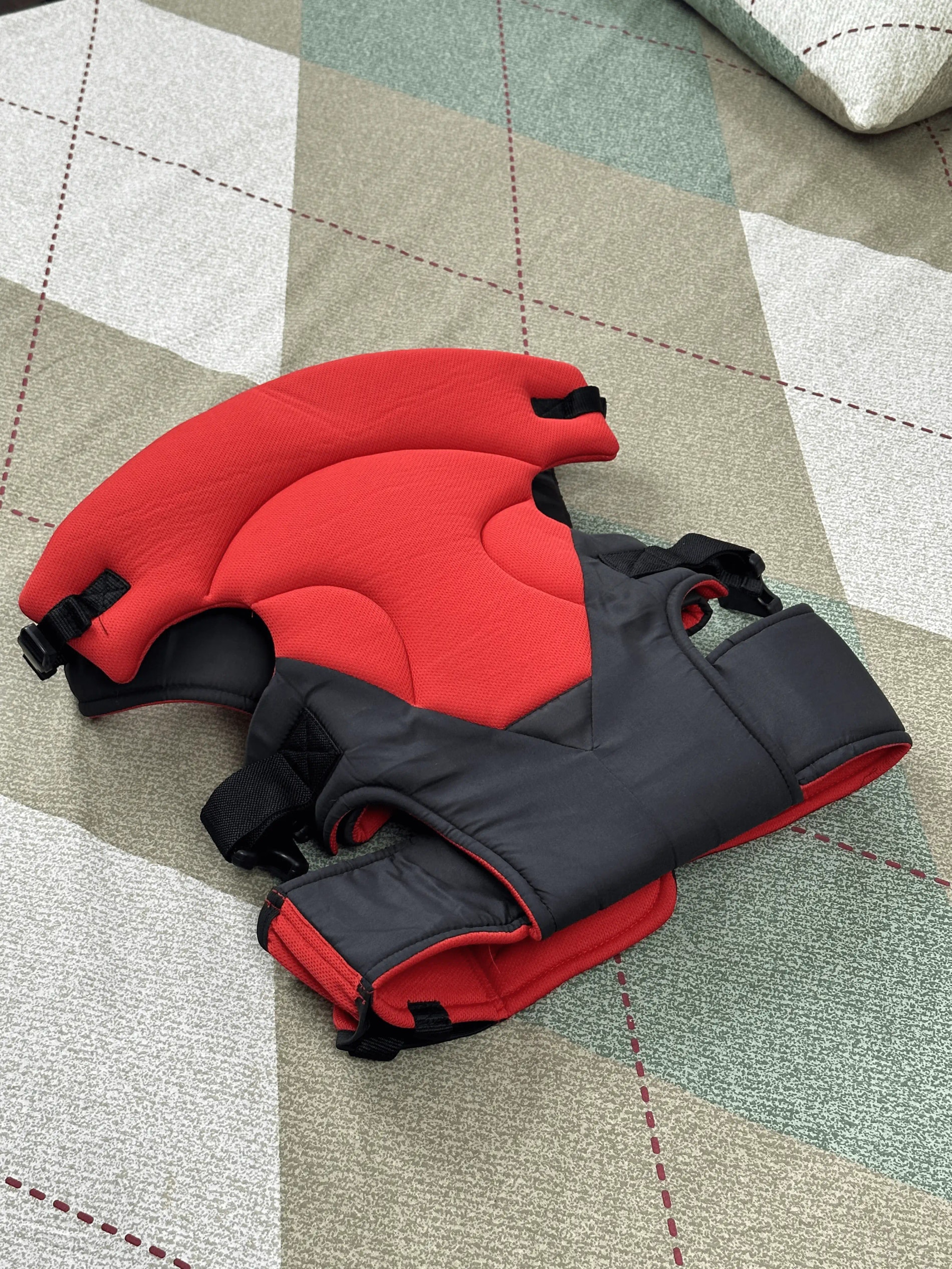 Baby Carrier Bag for 0 to 3 Years with 4 Comfortable Carrying Positions | Lightweight & Travel Friendly | Padded Neck & Shoulder Support - Red & Black