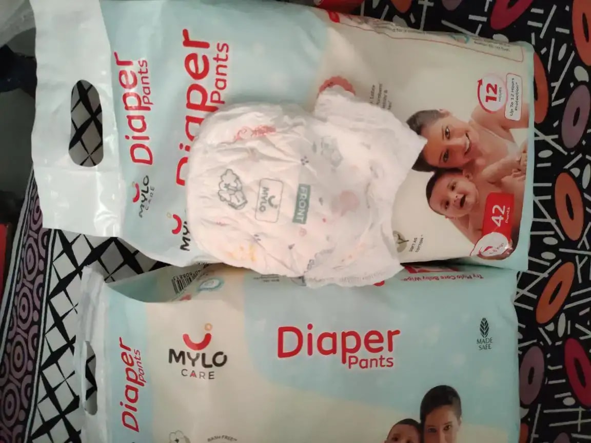 Mylo Baby New Born Diaper Pants | Up to 5Kgs | with Wetness Indicator | 92 Count
