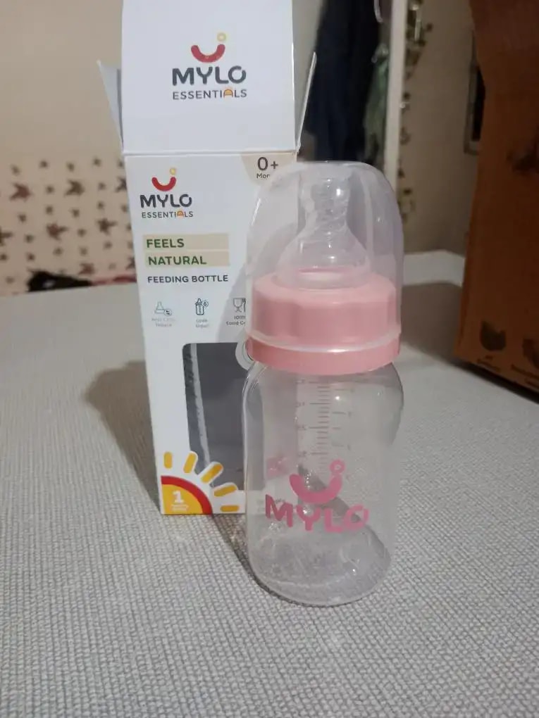 2-in-1 Baby Feeding Bottle | BPA Free with Anti-Colic Nipple & Spoon | Easy Flow Neck Design - Lion & Giraffe 125ml & 250ml
