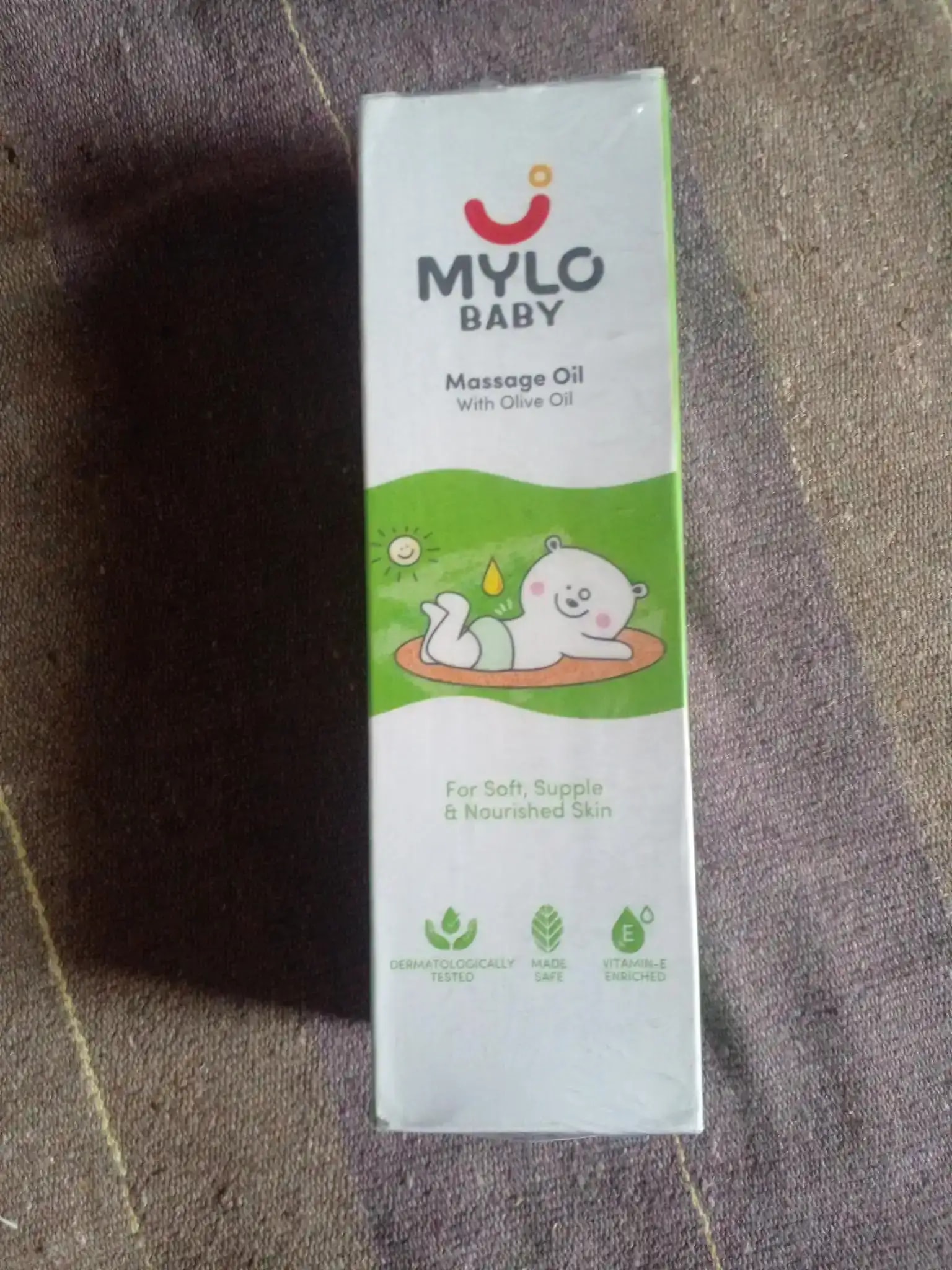 Mylo Herb Enriched Baby Massage Oil - 100 ml | For Winters Dermatologically Tested | Made Safe Certified | Nourishes Skin | Strengthens Immunity | Ayurvedic Preparation