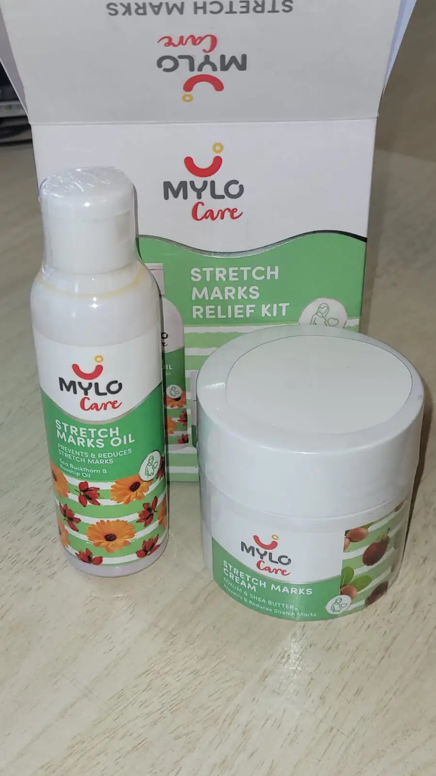 Stretch Marks Kit - Removes Scars | Made with Natural Ingredients | Tightens Skin - (1 Stretch Mark Oil - 100 ml, 2 Stretch Marks Cream - 100ml each)