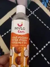 Cold Pressed Extra Virgin Coconut Oil for Skin & Hair - Nourishes Skin Deeply | Reduces Dandruff | Strengthens Hair | Soothes Baby's Rashes - 200 ml