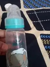 2-in-1 Baby Feeding Bottle | BPA Free with Anti-Colic Nipple & Spoon | Easy Flow Neck Design - Lion & Giraffe 125ml & 250ml