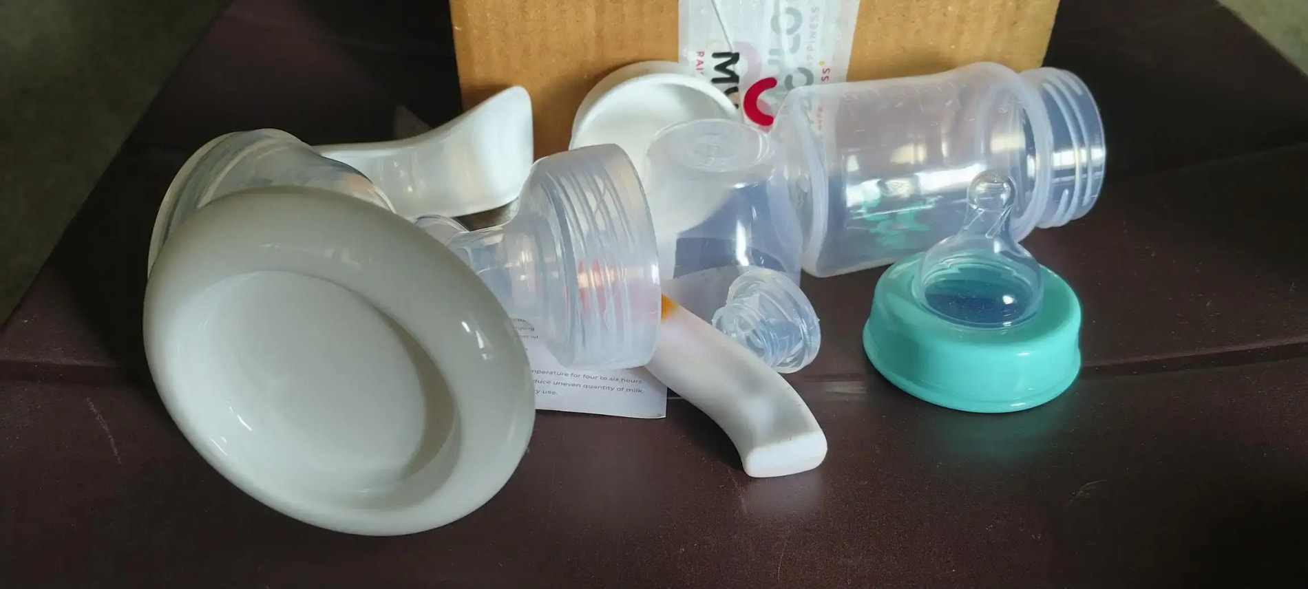 Manual Breast Pump For Feeding Mothers | Anti Colic & BPA Free | Compact & Lightweight | Easy to hold | Easy to Clean | With Bottle (150 ml)