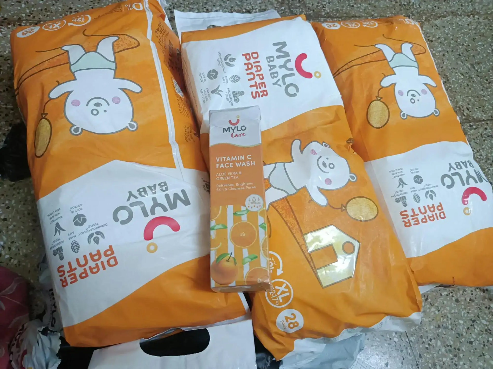Mylo Baby New Born Diaper Pants | Up to 5Kgs | with Wetness Indicator | 92 Count
