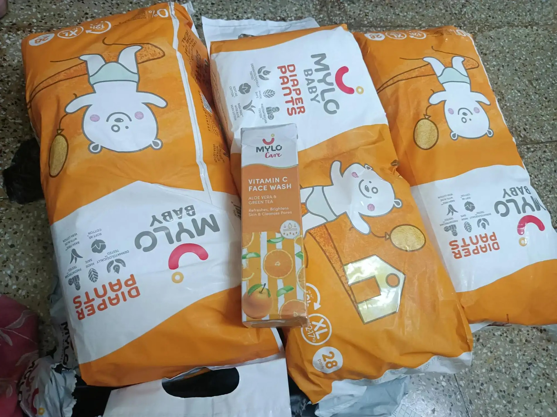 Mylo Baby New Born Diaper Pants | Up to 5Kgs | with Wetness Indicator | 92 Count