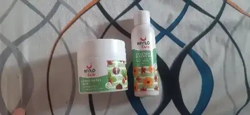 Stretch Marks Kit - Removes Scars | Made with Natural Ingredients | Tightens Skin - (1 Stretch Mark Oil - 100 ml, 2 Stretch Marks Cream - 100ml each)