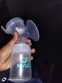Manual Breast Pump For Feeding Mothers | Anti Colic & BPA Free | Compact & Lightweight | Easy to hold | Easy to Clean | With Bottle (150 ml)