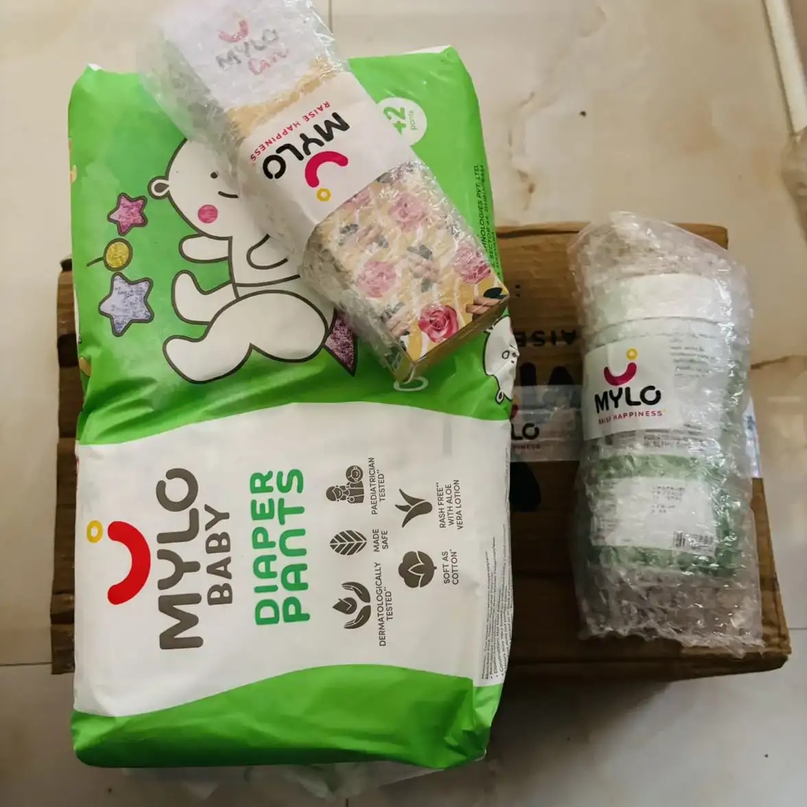 Mylo Baby New Born Diaper Pants | Up to 5Kgs | with Wetness Indicator | 92 Count