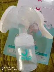 Manual Breast Pump For Feeding Mothers | Anti Colic & BPA Free | Compact & Lightweight | Easy to hold | Easy to Clean | With Bottle (150 ml)