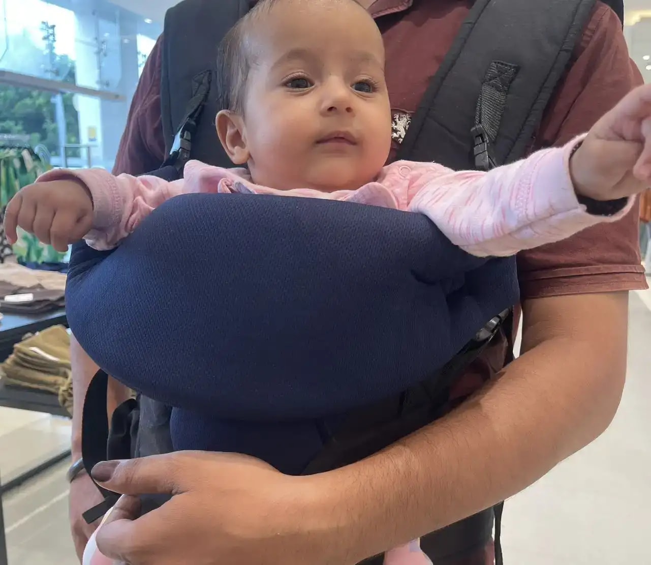 Baby Carrier Bag for 0 to 3 Years with 4 Comfortable Carrying Positions | Lightweight & Travel Friendly | Padded Neck & Shoulder Support - Red & Black