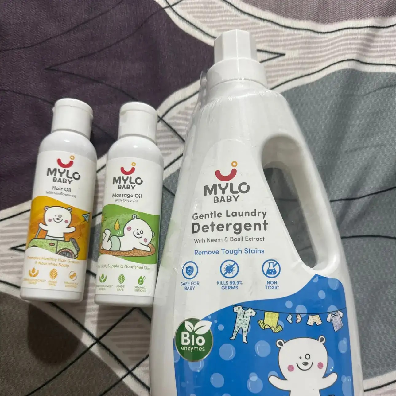 Mylo Herb Enriched Baby Massage Oil - 100 ml | For Winters Dermatologically Tested | Made Safe Certified | Nourishes Skin | Strengthens Immunity | Ayurvedic Preparation