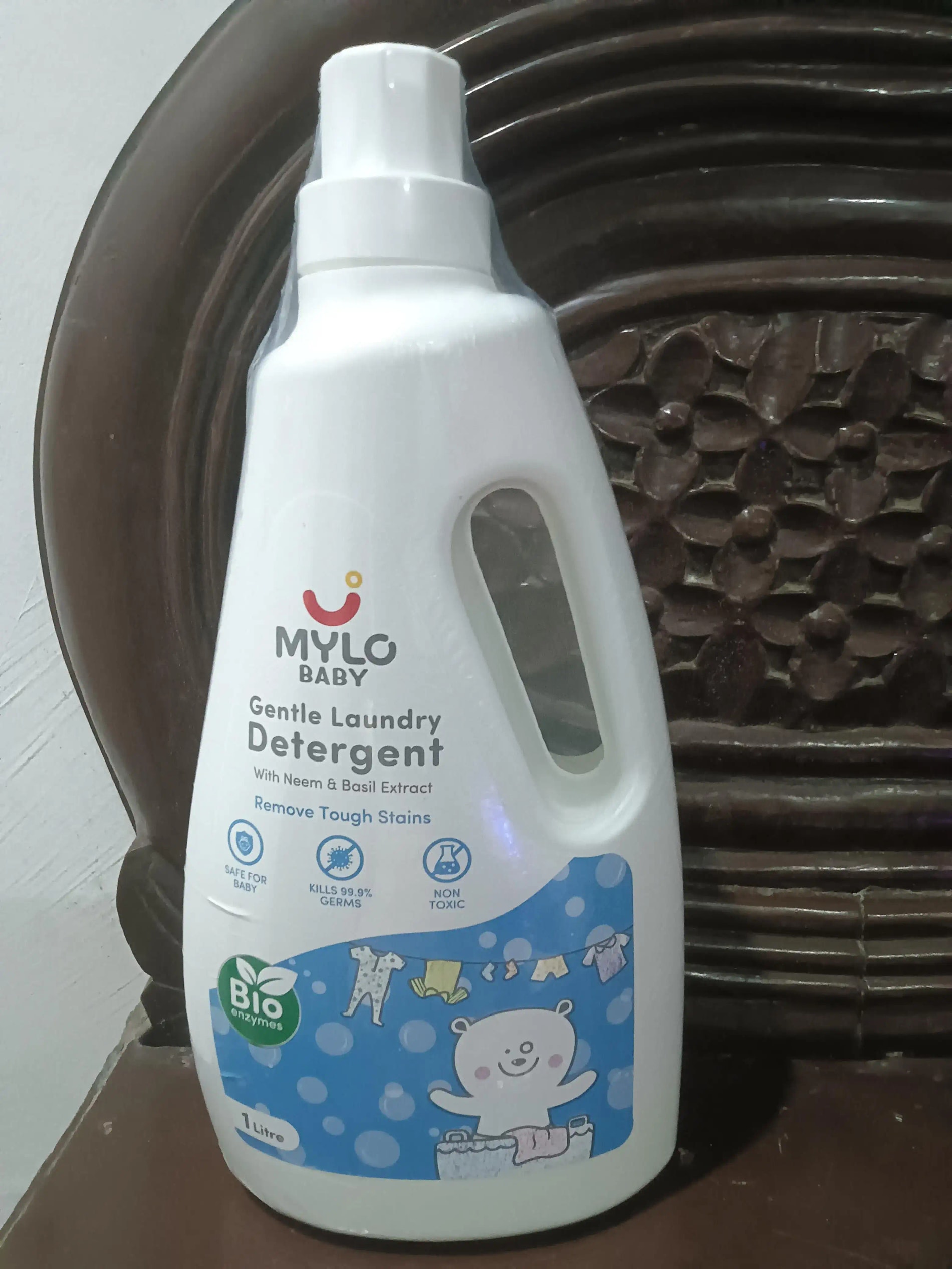 Baby Safe Liquid Detergent for Baby Clothes | Tough on stains | Gentle on clothes | Keeps Color & Softness Intact | Suitable for Front & Top Load Washing Machine | 1 litre - Pack of 2